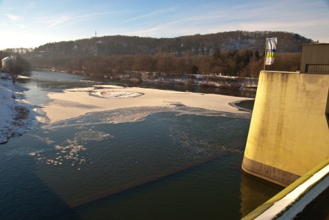 2009-01-11 Baldeneysee zugefroren 005 []